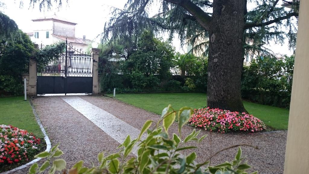 B&B Villa Dei Pini Domegliara Экстерьер фото