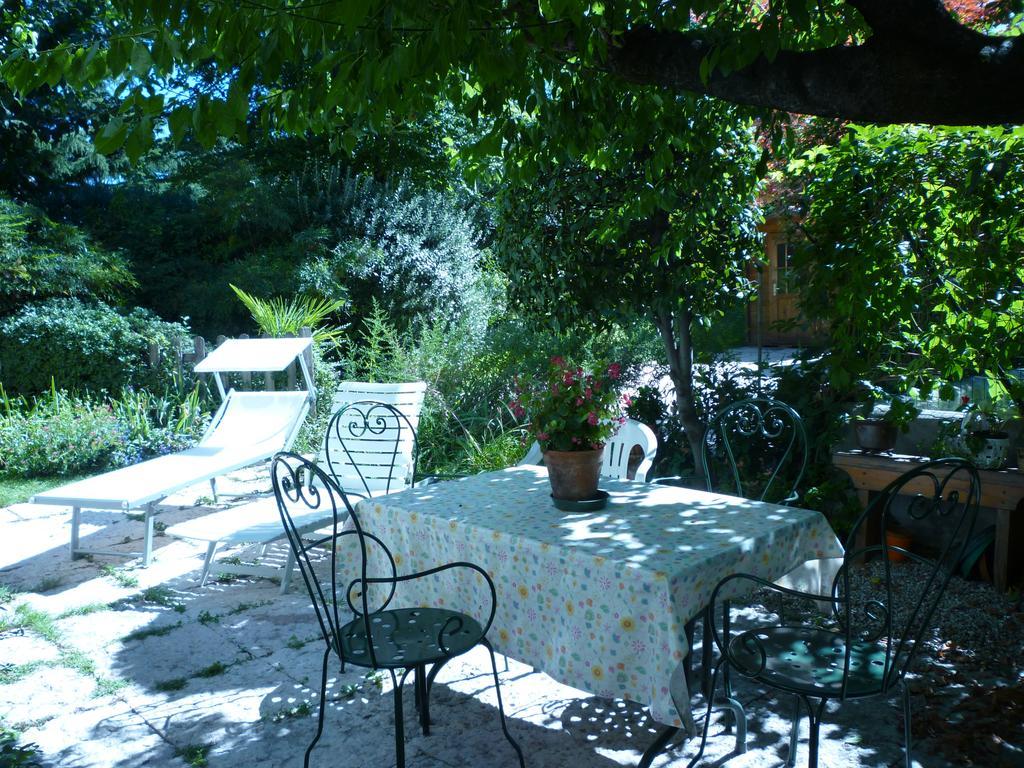 B&B Villa Dei Pini Domegliara Экстерьер фото